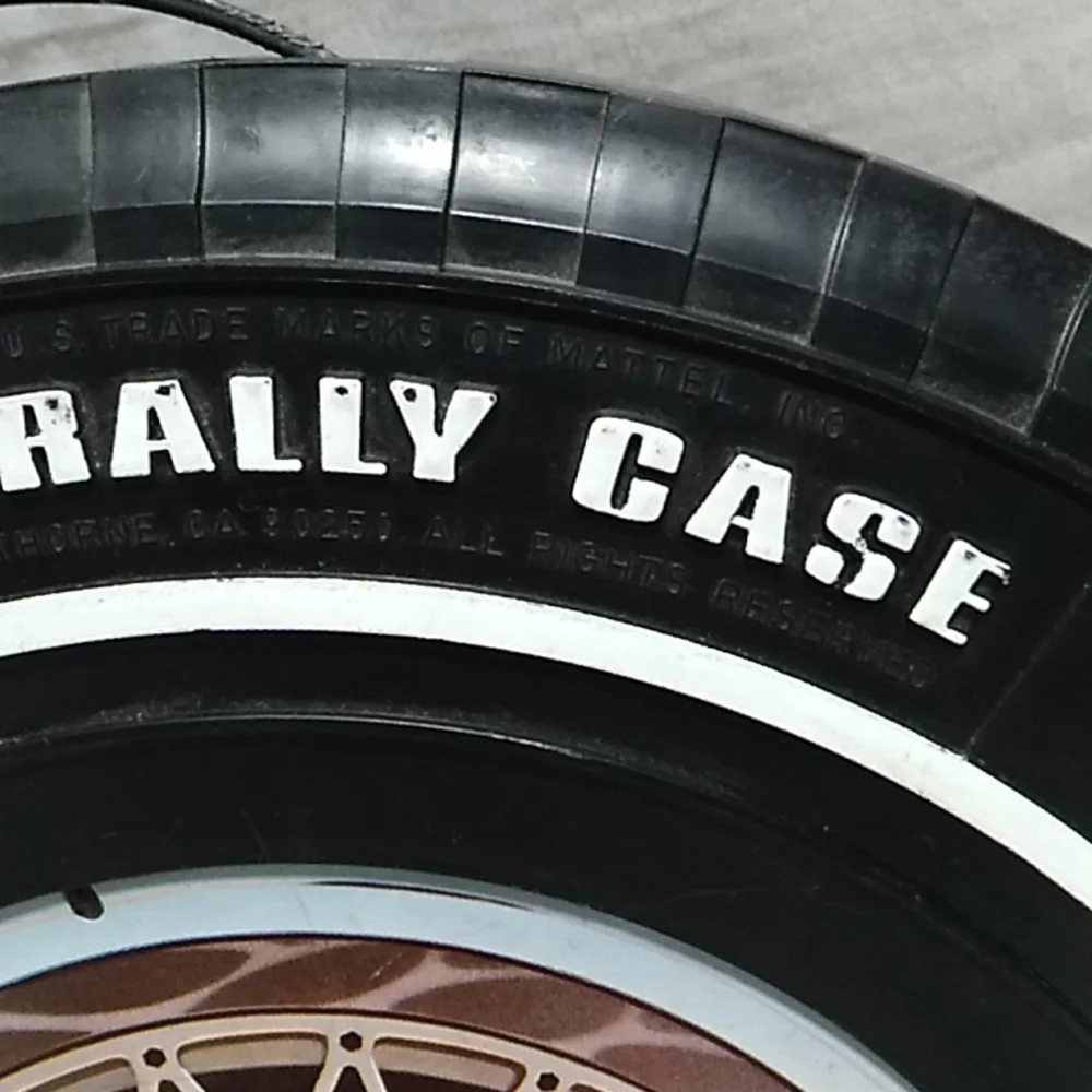 SALE! Mattel Hot Wheels Super Rally Case W/14 Various Old Cars Various Brands